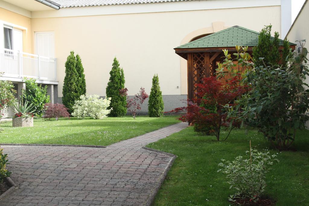 Gaestehaus Zum See Illmitz Zewnętrze zdjęcie